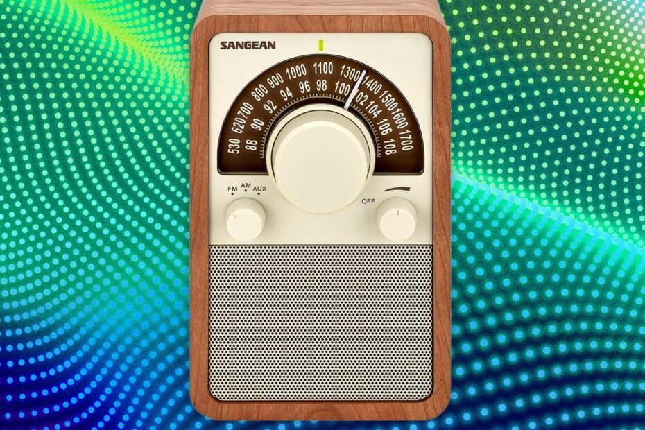 6 Best Radios (2024): Portable, Stylish, For Emergencies