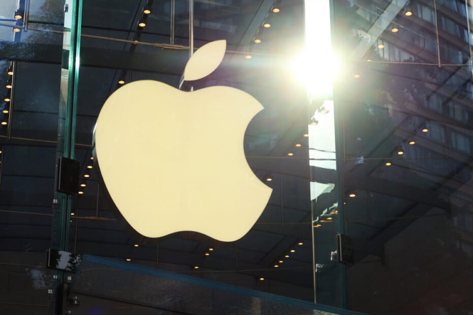 Apple Store employees in Oklahoma City ratify their first union contract